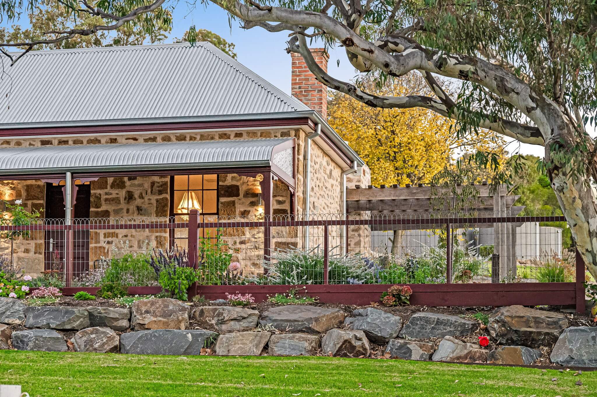 From Derelict to Dreamy: The Incredible Revival of Robenia’s Cottage